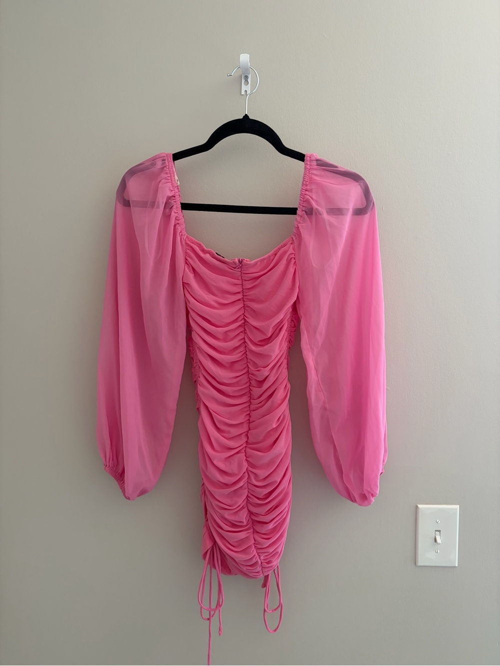 Pink Puff-Sleeve Ruched Mini Dress - Picture 4 of 4